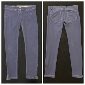 Freddy stretchy pants, size 4 (blue/purple shade)